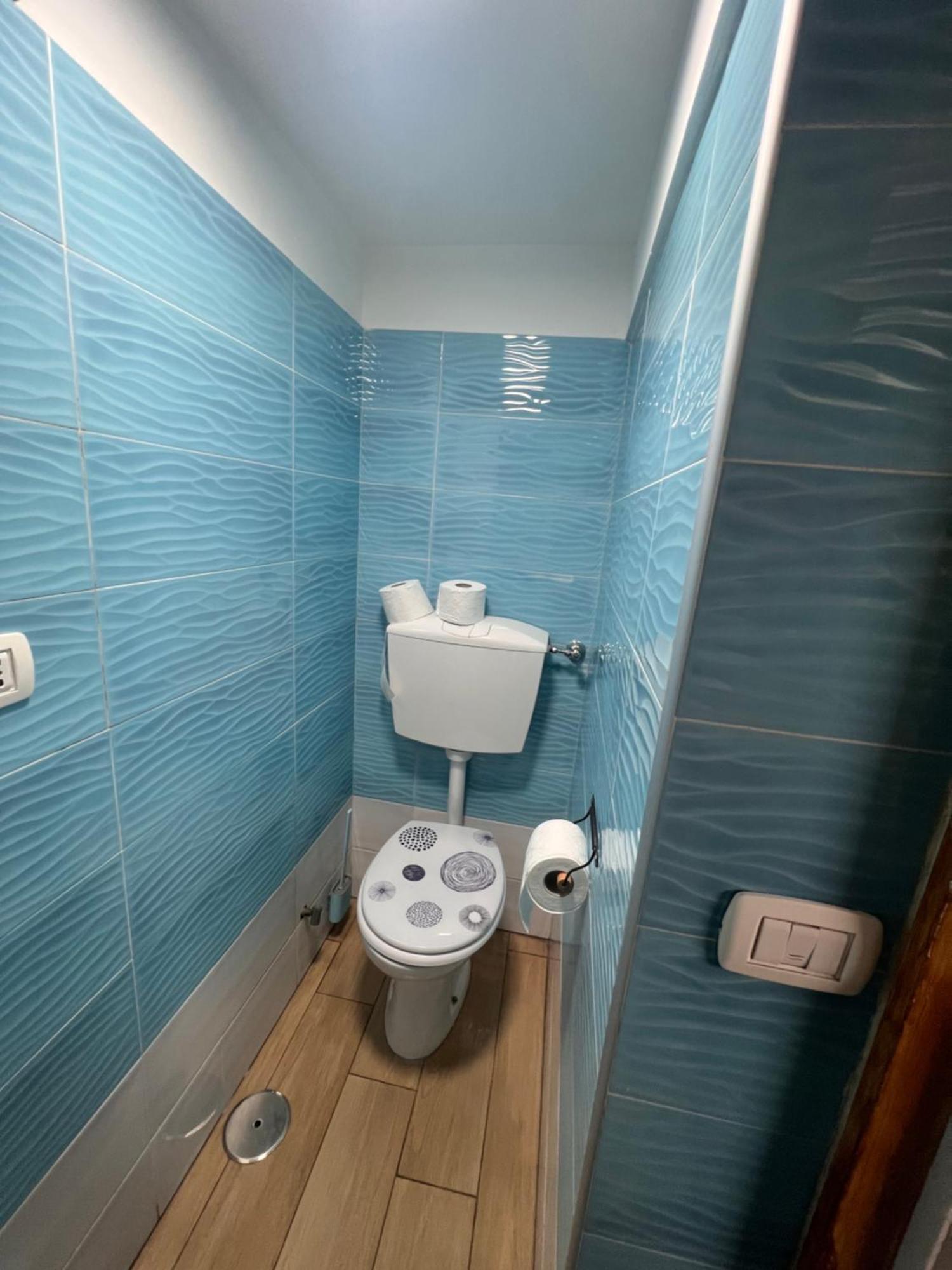 Casa Basile 15 Bed & Breakfast Naples Exterior photo